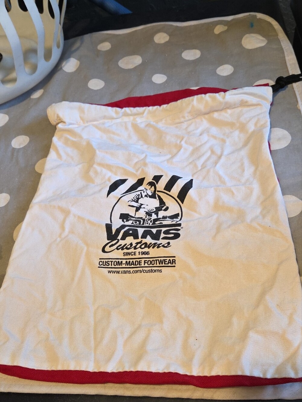 Vans White Canvas Drawstring Shoe Bag with Red Trim